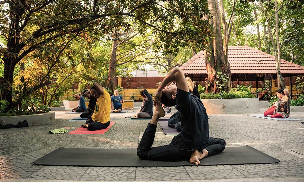 Benefits of Practicing Yoga in a Group - Yogic Way of Life